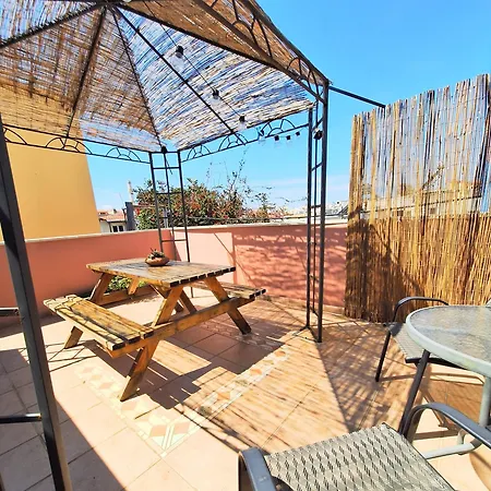 Icarus Loft Old Town Rooftop Terrace بيت للعطل