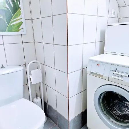 Будинок відпочинку Icarus Loft Old Town *